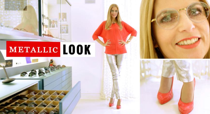Oversize Sweater und silberfarbene Kleidung, Tanja kombiniert den Metalllic-Look perfekt