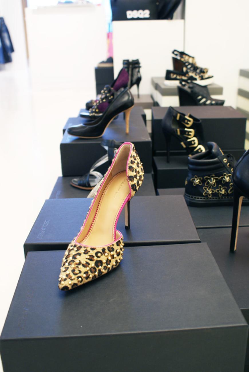 Miau: Für diesen Stiletto braucht frau fast einen Waffenschein