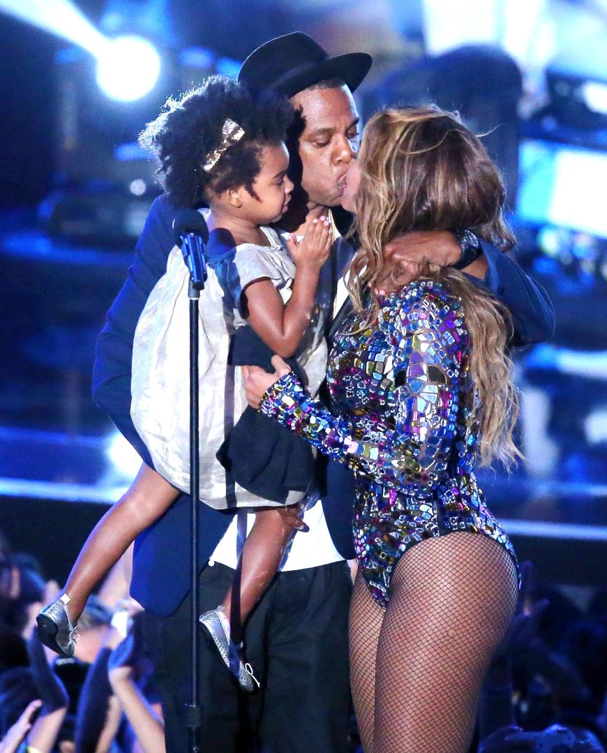 Bisher konnten sie Krisengerüchte mit medienwirksamen Auftritten - hier mit Töchterchen Blue Ivy - entkräften. Aber wie lange noch?