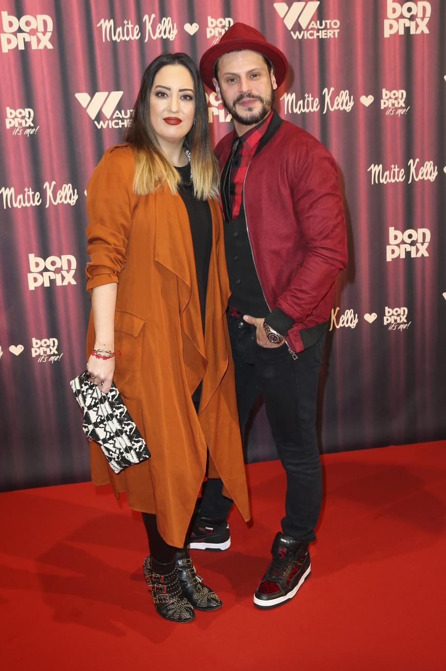 Bei der Kollektionspremiere von „Bonprix“ in Hamburg machten Manuel Cortez und seine Frau Miyabi Kawai ihrem Ruf als Stylingexperten alle Ehre – und kamen in ausgefallenen Outfits auf den roten Teppich. 