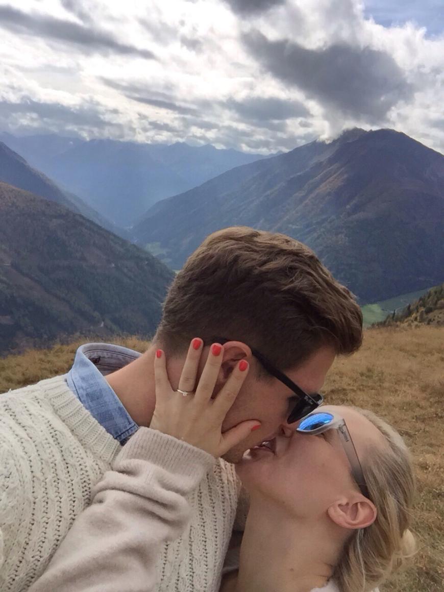 Die Berge waren der perfekte Ort für einen Heiratsantrag.