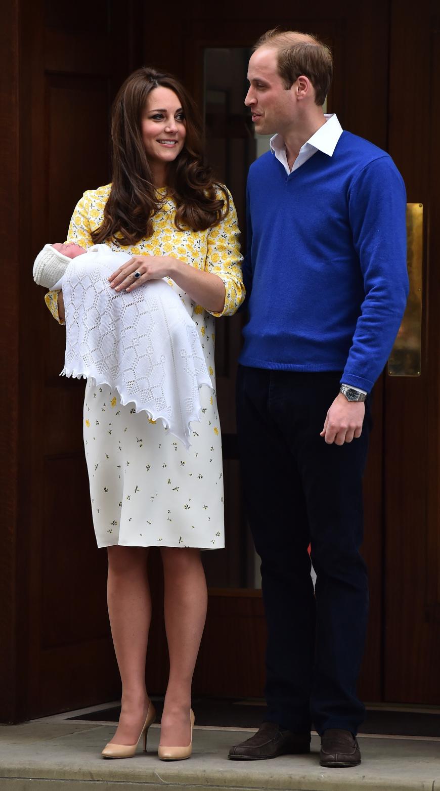 Endlich können sie ihre kleine Prinzessin in die Arme schließen.
