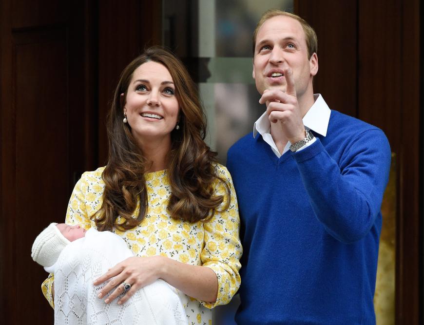 Kate und William schauen in den Himmel. Ob Williams verstorbene Mutter Diana in diesem Augenblick auf sie hinunterschaut?