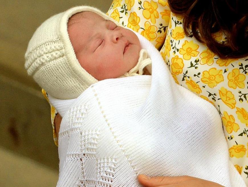 Zuckersüß ist die kleine Prinzessin - aber wie wird sie wohl heißen?