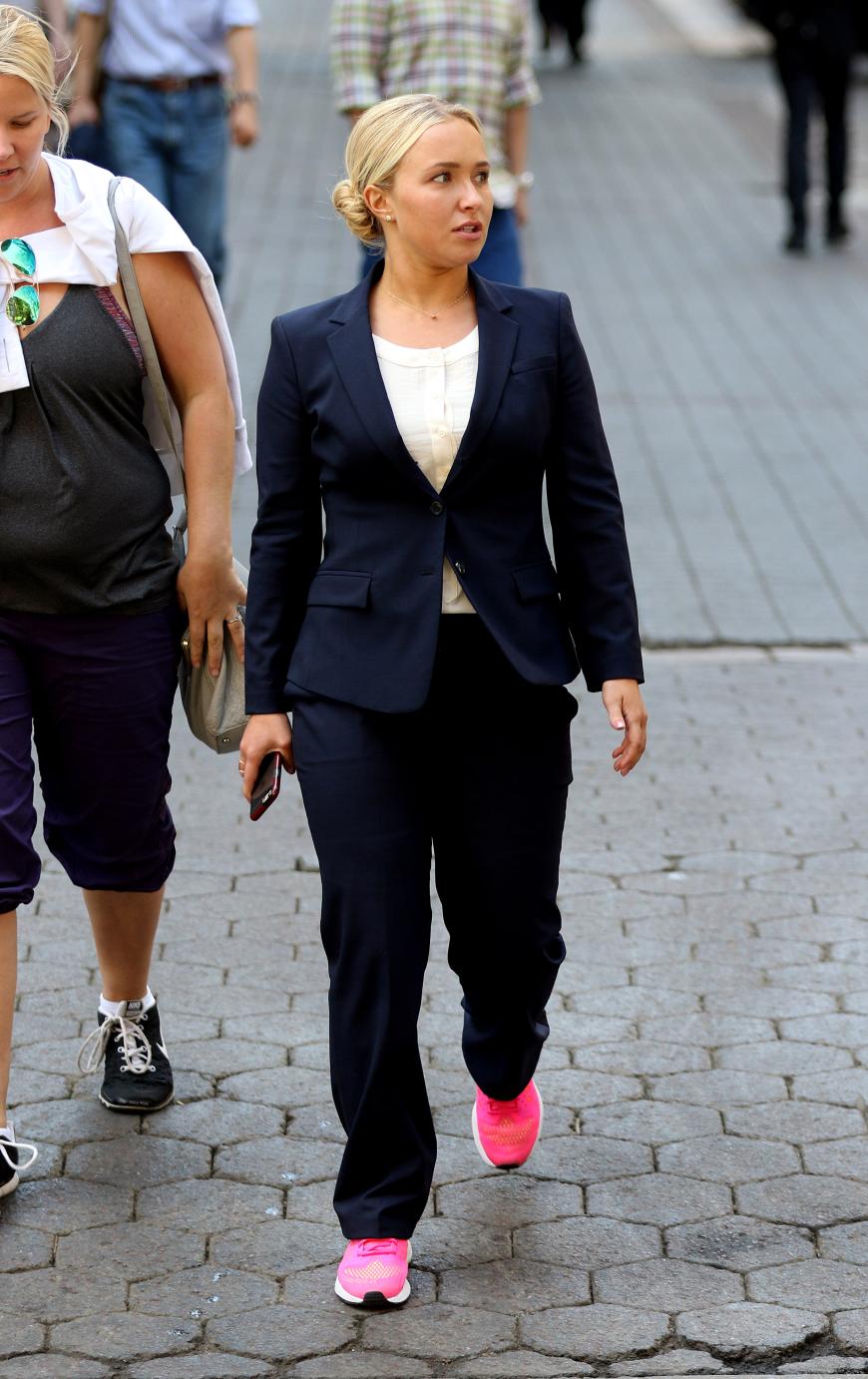 Nach der Geburt von Töchterchen Kaya ruft für Hayden Panettiere wieder die Arbeit. Am Filmset von ihrem neuen Streifen
