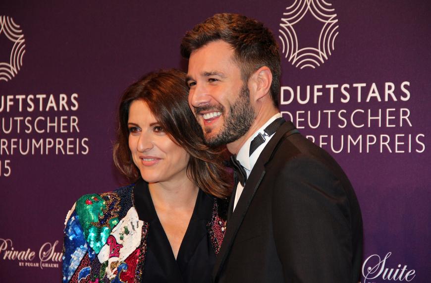 Jochen Schropp und Stephanie Dettmann strahlten auf dem roten Teppich.