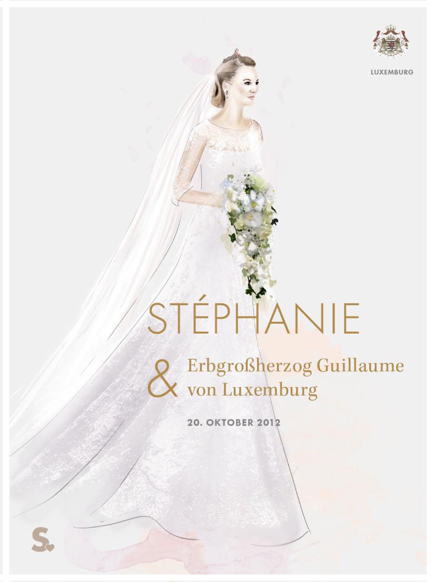 Designer: Elie Saab (F)
Schleppe: 6 Meter
Schleier: 15 Meter langer Schleier
Kleid: Das cremefarbene Kleid mit tiefem Rückenausschnitt war komplett mit Spitze bedeckt und mit über 50.000 Perlen bestickt.
Schmuck: Die Tiara ist seit Langem in Besitz von Stéphanies Familie. Dazu trug sie Diamant-Ohrringe.