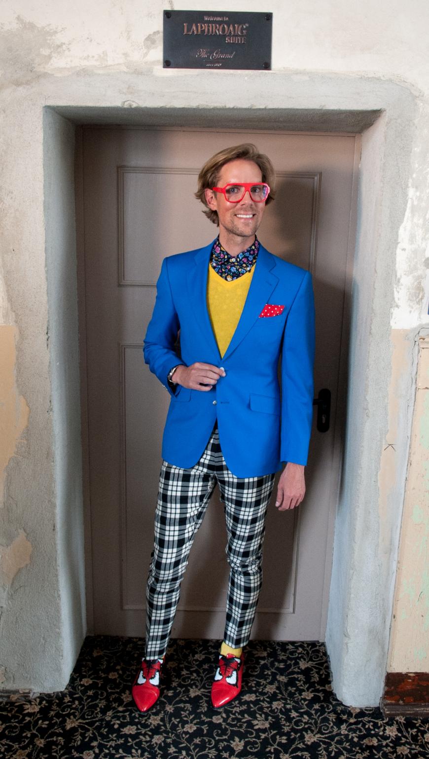 Die Komposition des perfekten Outfits kann schon einmal bis zu sechs Stunden dauern