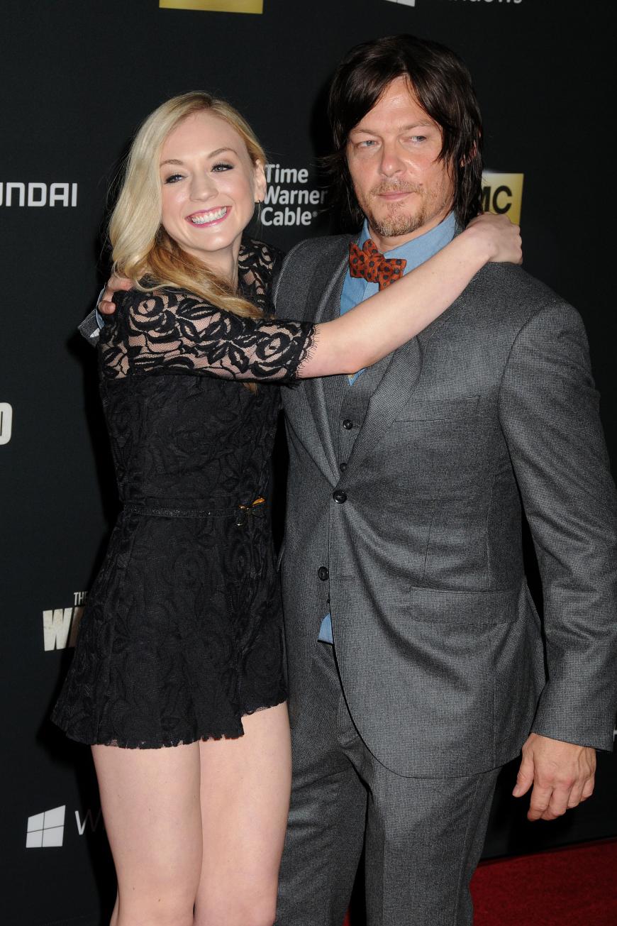 Ein Informant verriet, dass Emily Kinney und Norman Reedus sich daten.