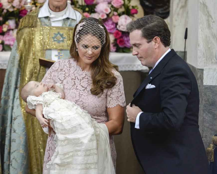 Prinzessin Madeleine und Chris O'Neill mit der frisch getauften Leonore.