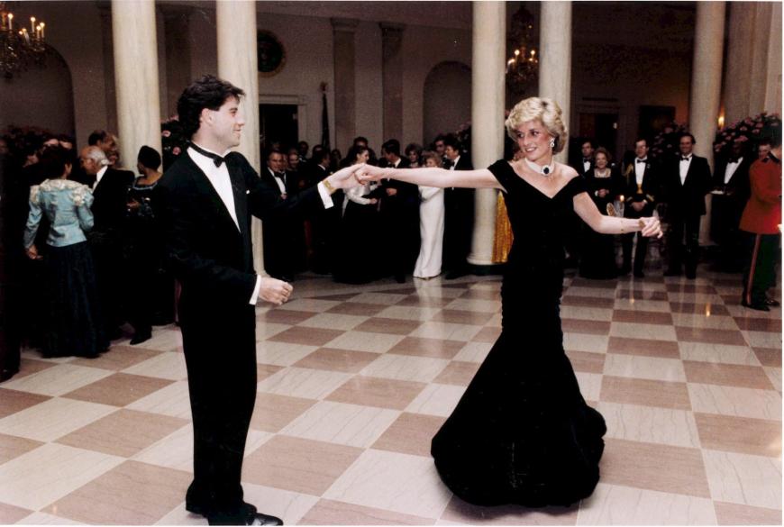 Unvergessen der Abend im Weißen Haus, als US-Schauspieler John Travolta mit Prinzessin Diana über das Parkett fegte.