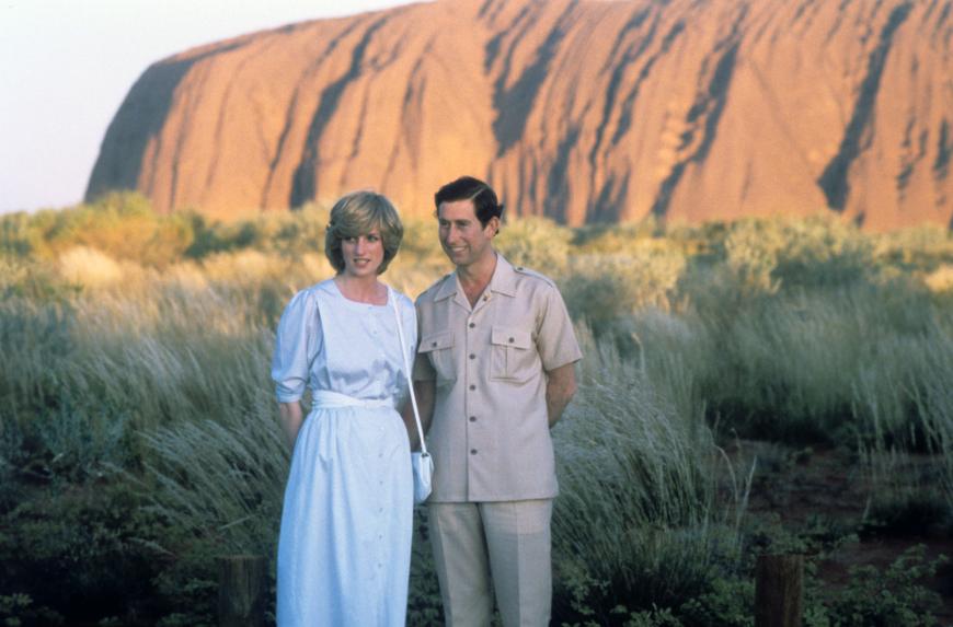 Diana und Charles am Ayers Rock, dem Heiligen Berg der australischen Ureinwohner.