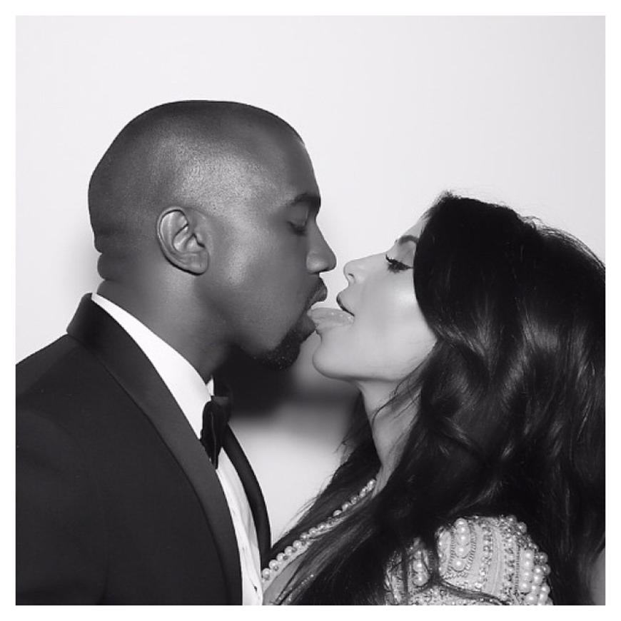 Nicht so romantisch, aber speziell - Kim Kardashian und Kanye West küssen gern mit Zunge.