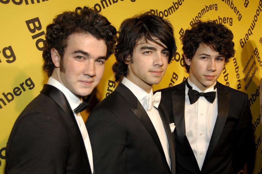 Damals machten die Jonas Brothers kleine Mädchen schwach. Heute eher heiße Bikini-Models wie...