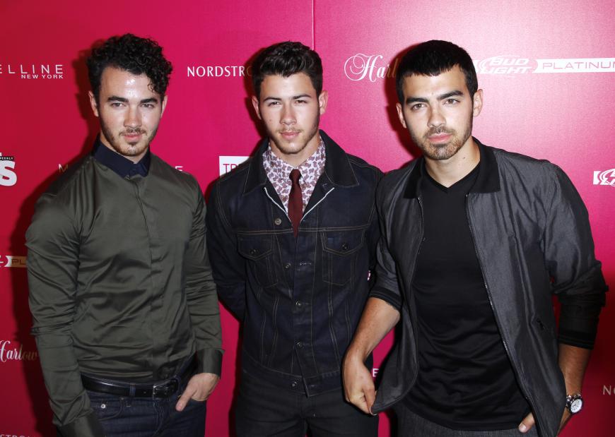 ...Gigi Hadid. Joe Jonas (rechts) hat sie um den Finger gewickelt. Paul Jonas (rechts) ist heute glücklicher Familienvater, Nick (in der Mitte) versucht sich als Solo-Sänger und Schauspieler.