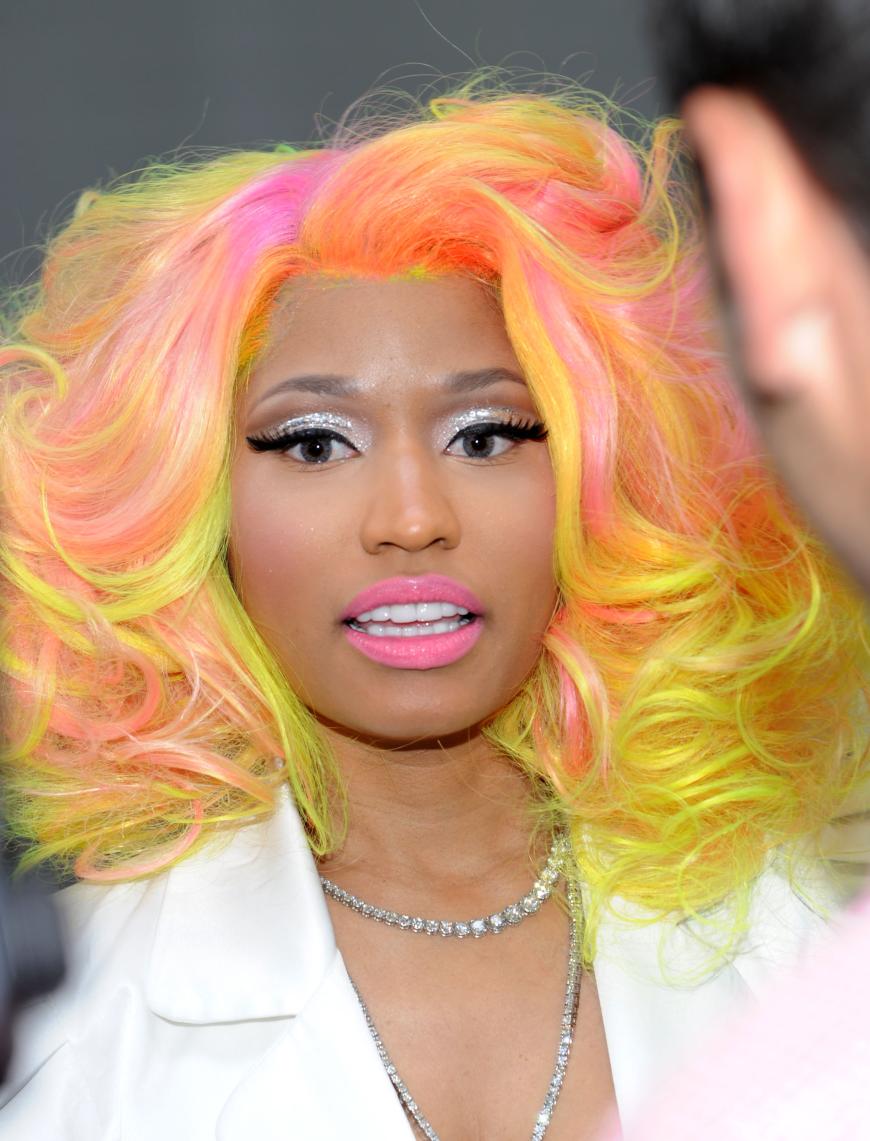 Queen of Schrill: Nicki Minaj ist bei dem knallig-bunten Trend natürlich mit von der Partie.