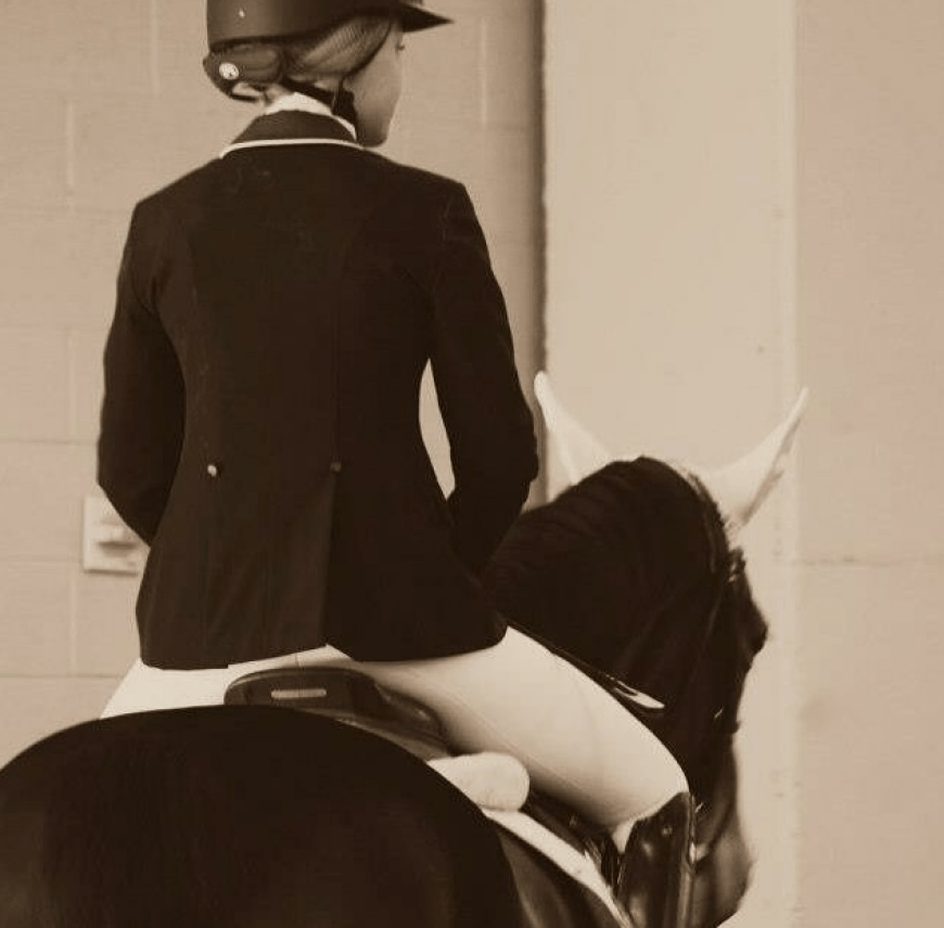 Welches Topmodel sich wohl mit reiten fit hält? Gigi Hadid ist bekennende Pferdenärrin!