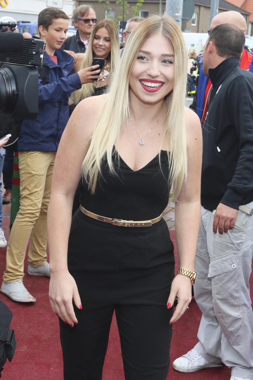 Bianca Heinicke, 22
Die Blondine zählt zu den erfolgreichsten YouTubern Deutschlands. 2,1 Millionen Abonnenten holen sich bei