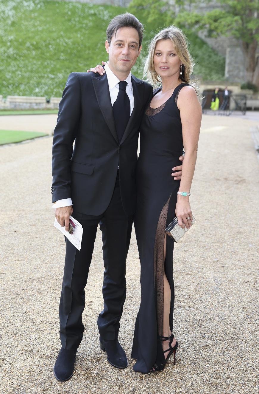 Das Model und der Musiker: In Jamie Hince fand Kate Moss nach ihren Drogen-und Alkoholeskapaden die Beständigkeit, die sie brauchte. Doch ihre Ehe wollte nicht halten - die Trennung folgte im Juli 2015.