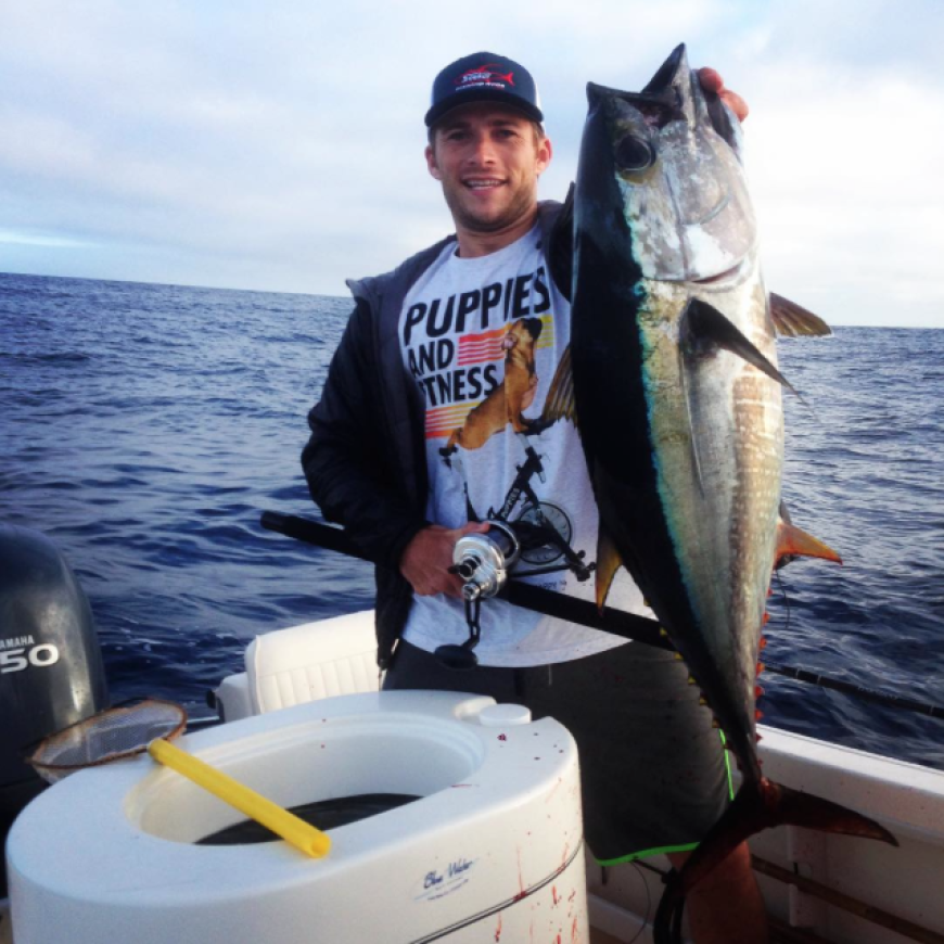 Ein Mann, ein Fisch: Für Hollywood-Schnuckel Scott Eastwood hat sich die Ausfahrt auf dem Kutter mehr als gelohnt. Das Abendessen ist gesichert!