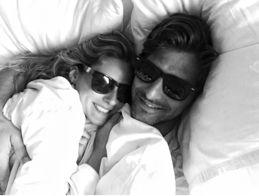 Sonntage im Bett? So sehen sie bei Johannes Huebl und Olivia Palermo aus!