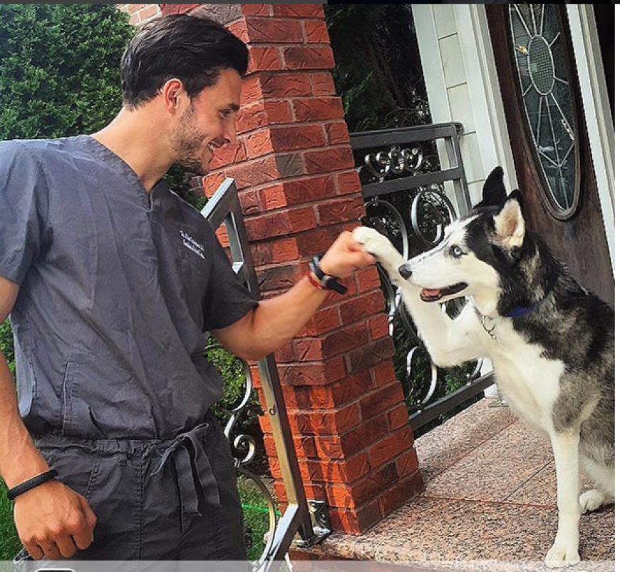 Auch das noch: Doctor Mike hat einen so süßen Hund…