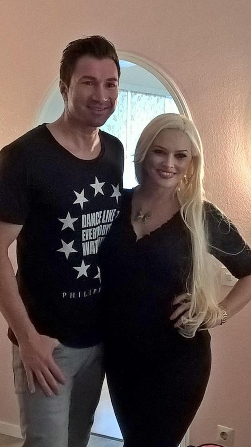 Lucas Cordalis und Daniela Katzenberger leben jetzt im gemeinsamen Haus in Freudenberg, Baden-Württemberg.