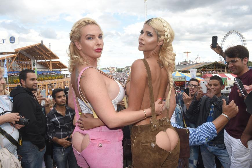 ...ein kleines sexy Hintertürchen hat sich die Blondine allerdings trotzdem offen behalten.