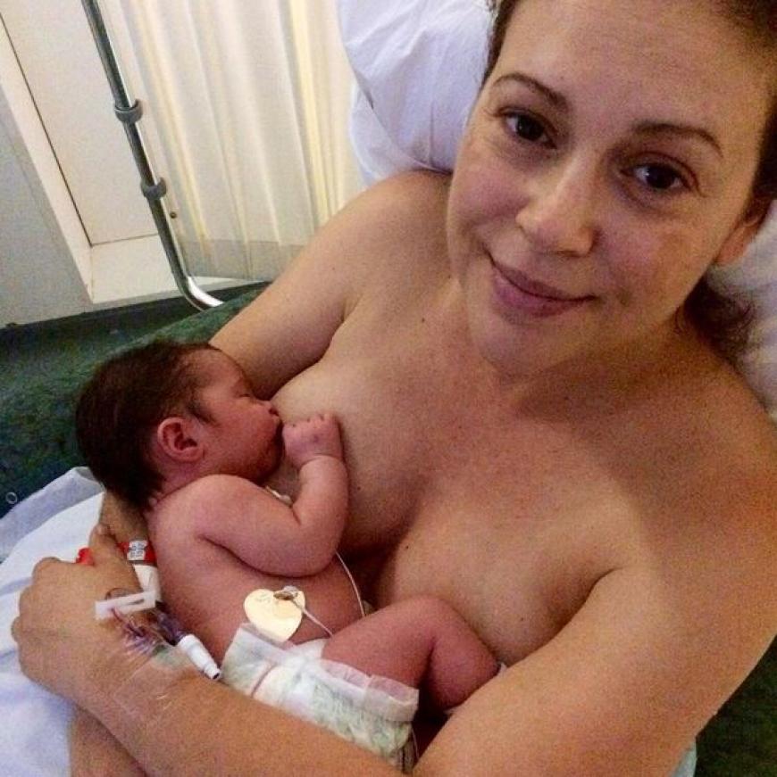 Alyssa Milano sorgte wegen diesem Foto für Kritik.