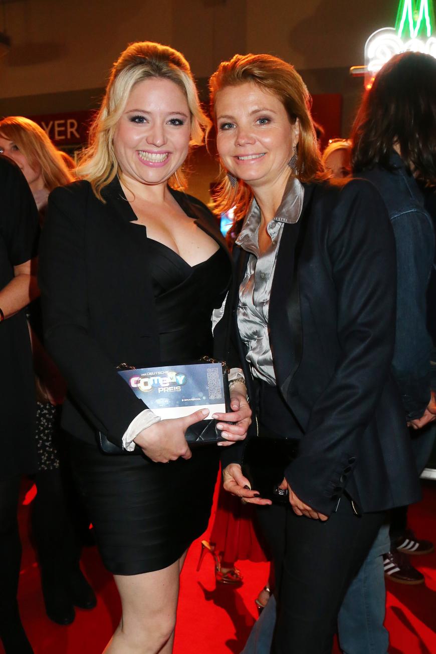 Sister Act: Caroline Frier kam in Begleitung von Schwester Annette.