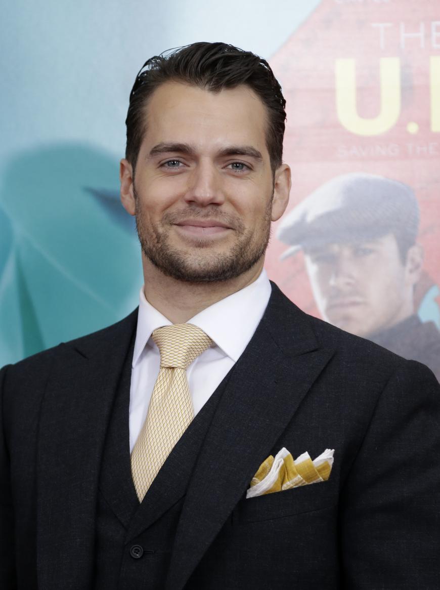 So kennen und lieben die Fans Henry Cavill.