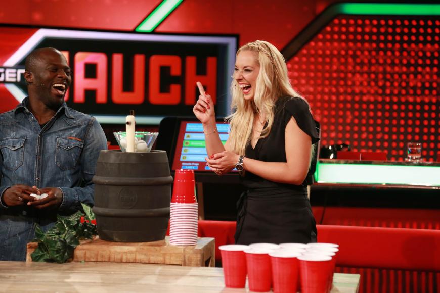 Pocher und Sabine Lisicki: Was sich liebt, das neckt sich.