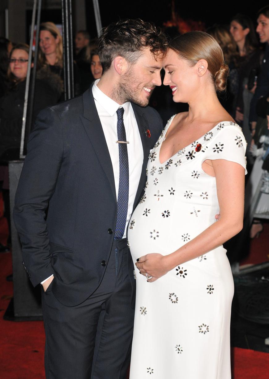 Get Sam Claflin Y Su Novia 2020 PNG