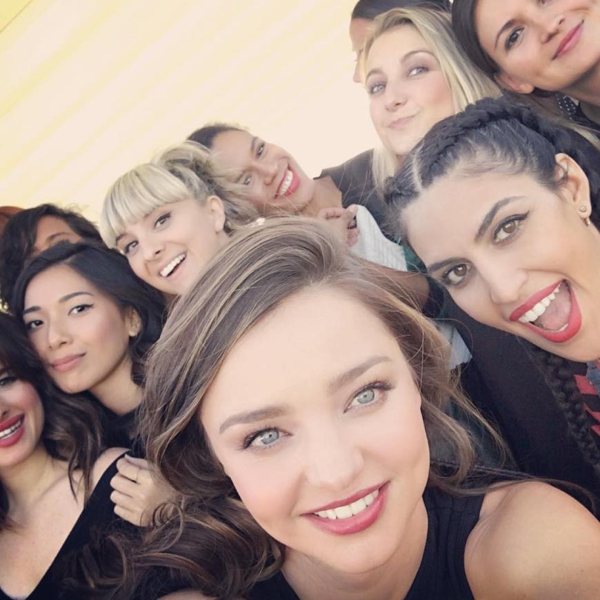 Selfie-Alarm! Miranda Kerr zeigt ihre sexy Mädels-Clique!