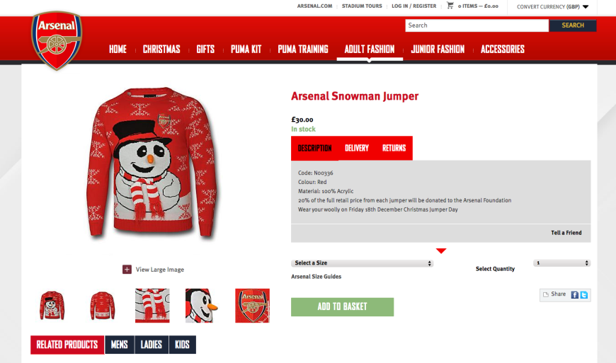 Der zaghaft lächelnde Schneemann auf dem Christmas-Jumper von Arsenal London kann niemanden kalt lassen.