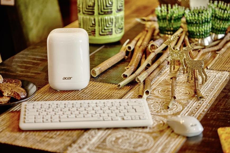 PC im Handtaschen-Format: Der Revo-One von Acer bietet viel Speicherplatz für Fotos, Videos und Musik. Hier shoppen, ab 239 Euro.