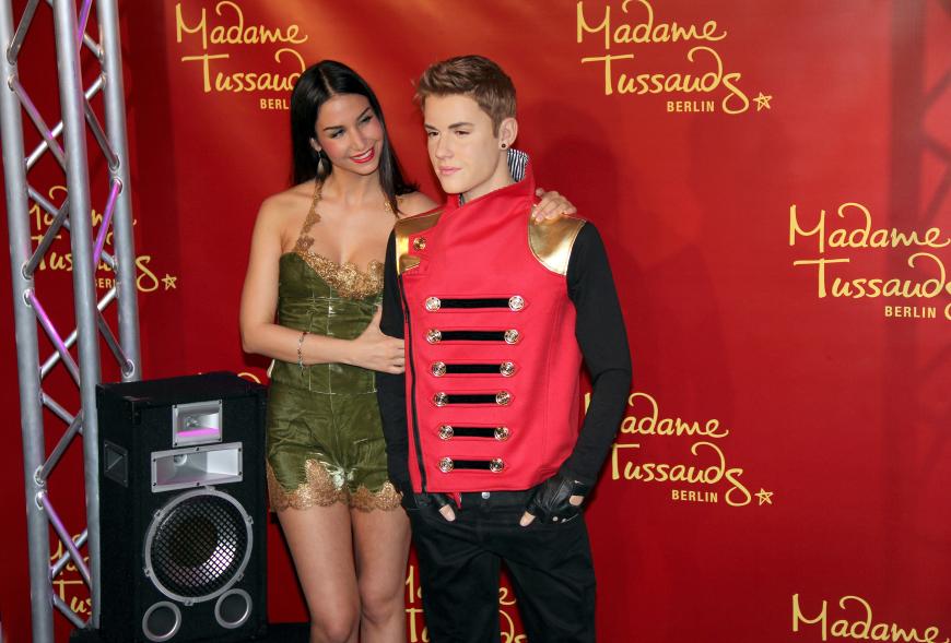 Sila Sahin scheint begeistert vom Justin-Bieber-Double zu sein...