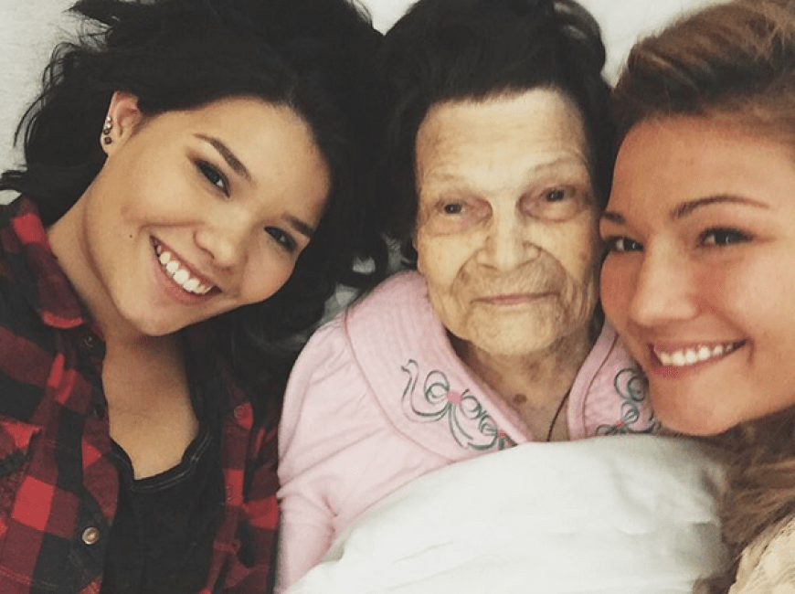 So sieht Madison De La Garza (l.) heute, fünf Jahre später aus.