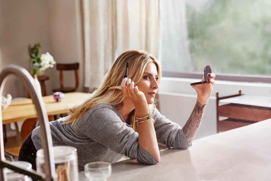 Sophia Thomalla hat's bei der täglichen Beauty-Routine gerne unkompliziert.