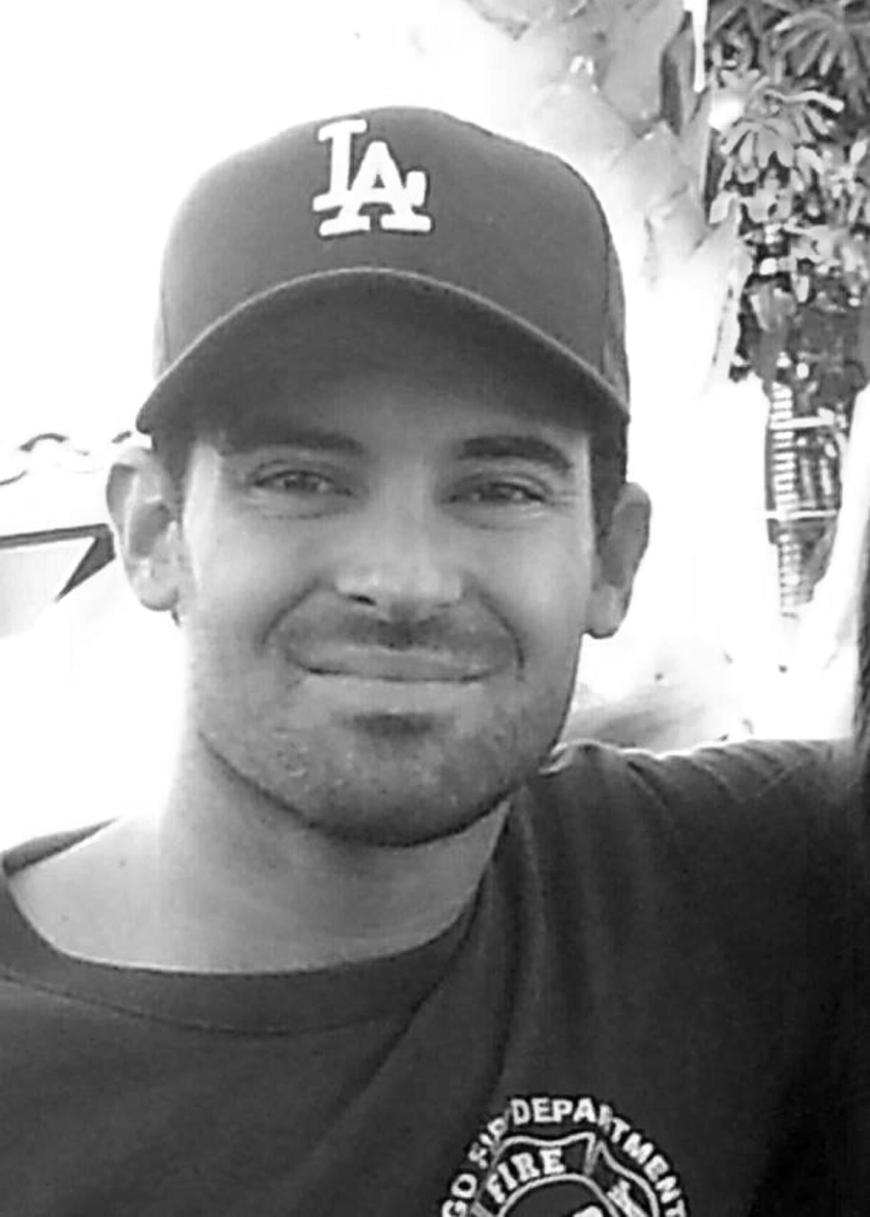 Schreckliche Gewissheit: Die Familie Cavallari bangte zwei Wochen um Michael Cavallari. Der Bruder von Schauspielerin Kristin, 28, war seit Thanksgiving verschwunden gewesen. Sein Wagen wurde bald an einer Landstraße in Utah entdeckt, doch von dem 30-Jährigen fehlte weiterhin jede Spur. Anfang Dezember 2015 wurde sein Leichnam dann in der Wüste gefunden. Bisherigen Polizei-Erkenntnissen zufolge ist er erfroren.