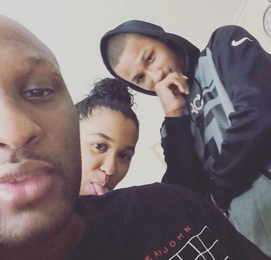 Lamar Odom Jr. postete nun das erste Foto seines Vaters seit dem Zusammenbruch auf Instagram.