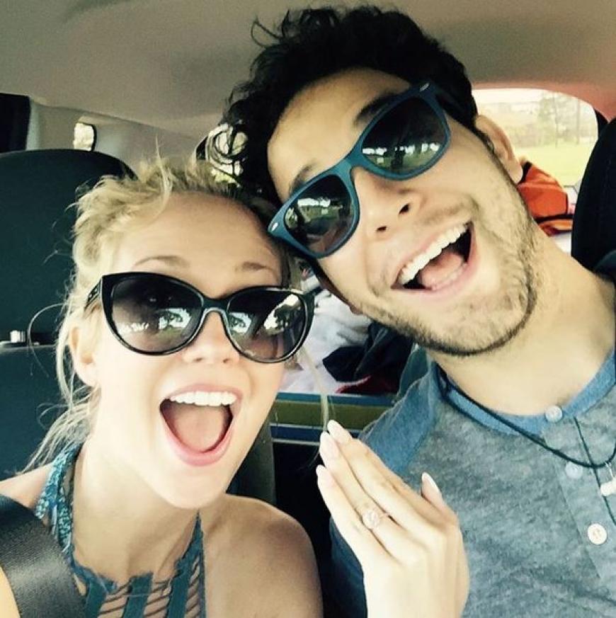 Anna Camp und Skylar Astin haben sich verlobt.