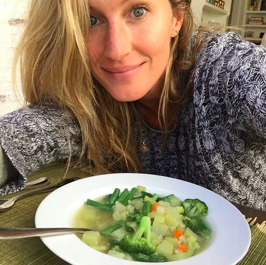 Das Topmodel postet auf Instagram gerne Schnappschüsse von ihrem gesunden Essen.