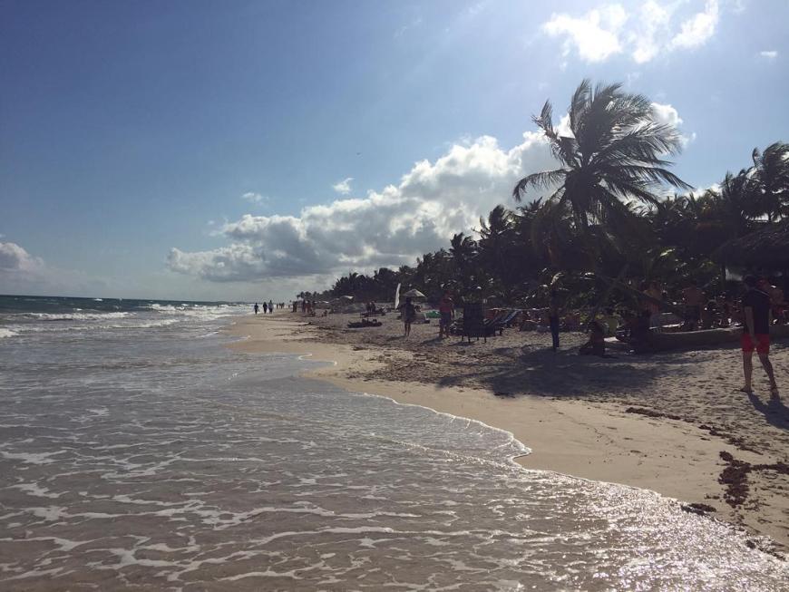 Welches Topmodel urlaubt gerade in dieser Traumkulisse?