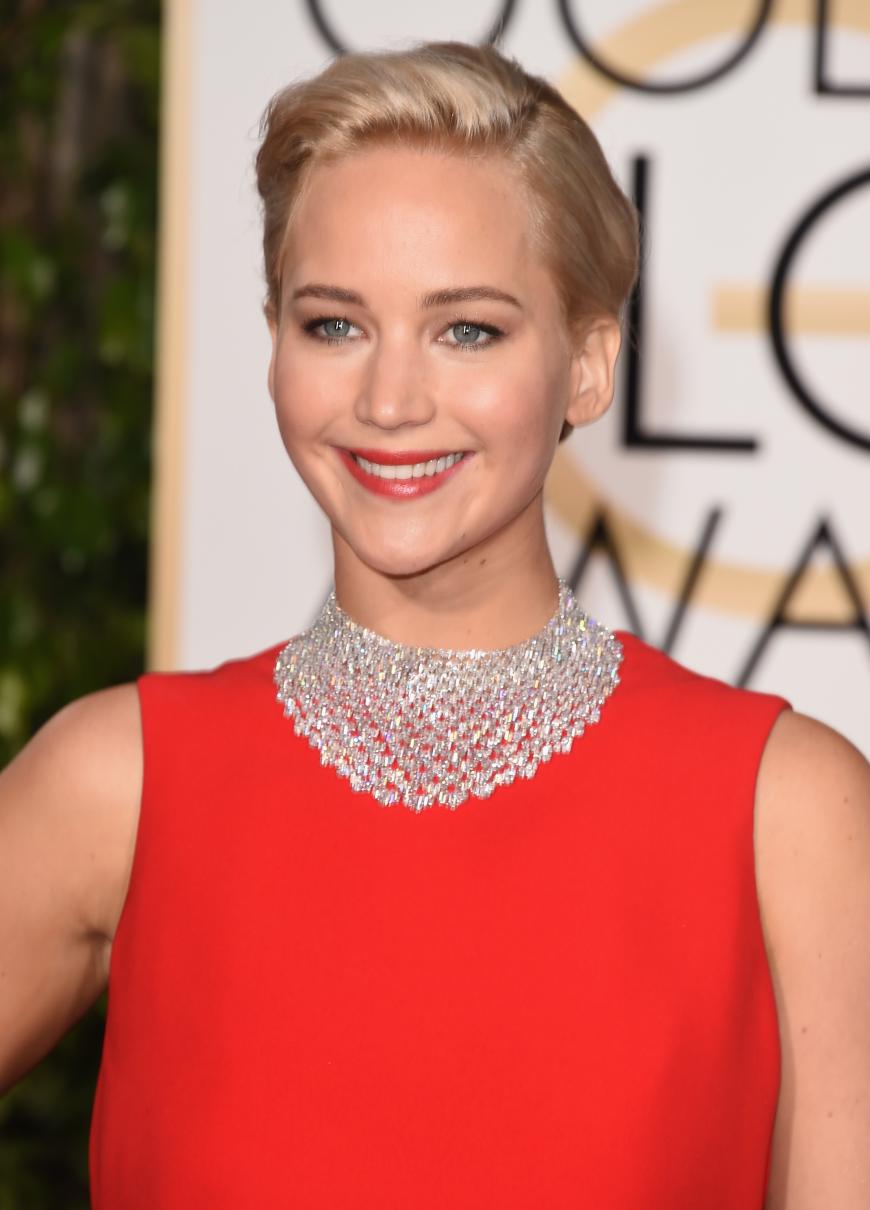 Der Haarstyle von Jennifer Lawrence wirkte von vorne eher unglücklich...