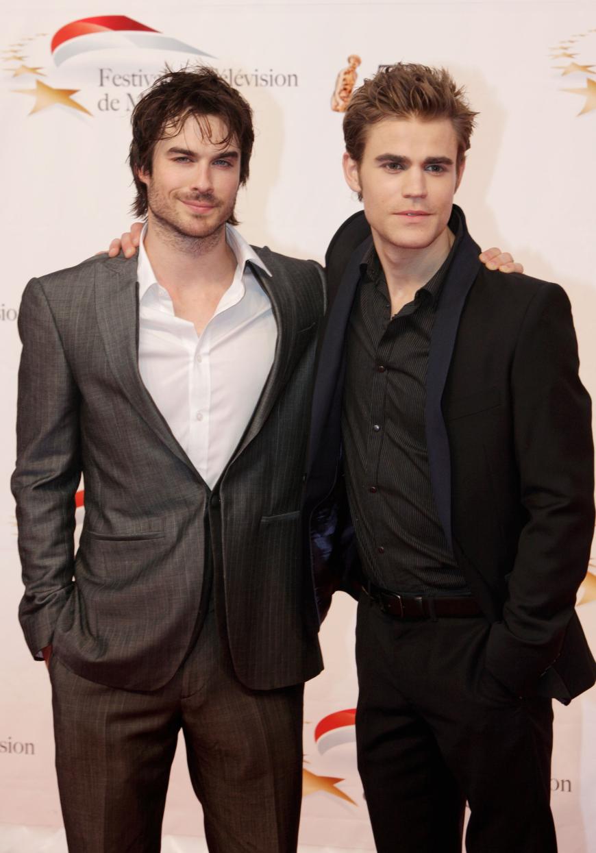 Produzentin Julie Plec gab nun an, dass die Zukunft der Serie nur von den Hauptdarstellern Ian Somerhalder (l.) und Paul Wesley abhinge.