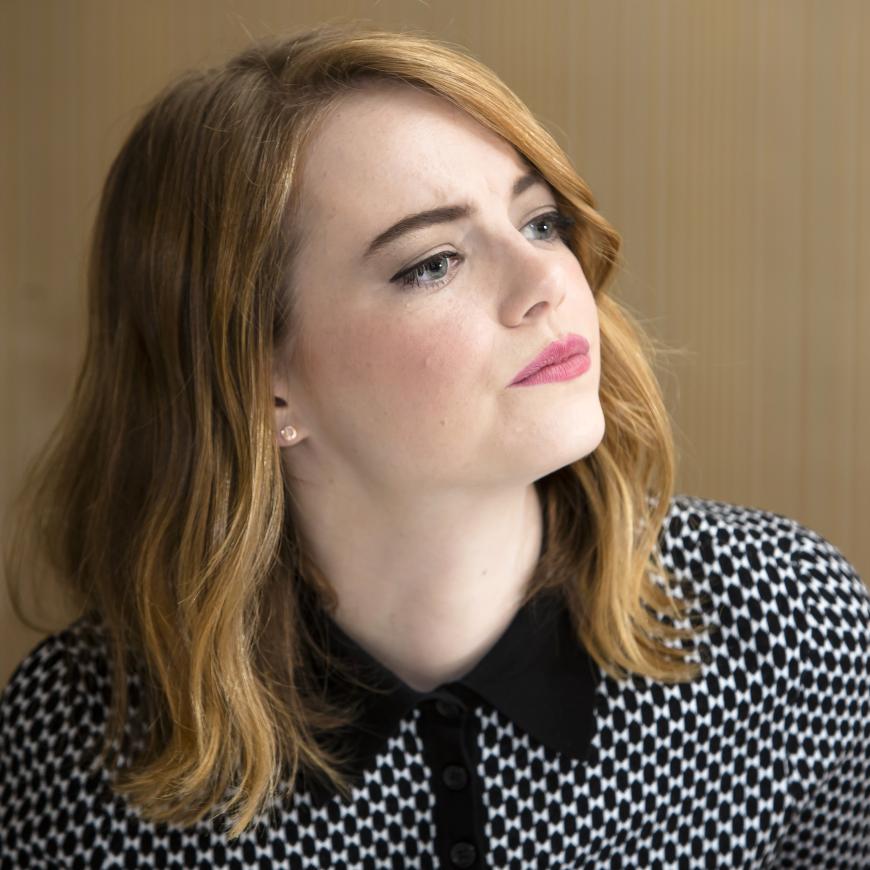 Emma Stone setzt auf die unauffälligere Version.