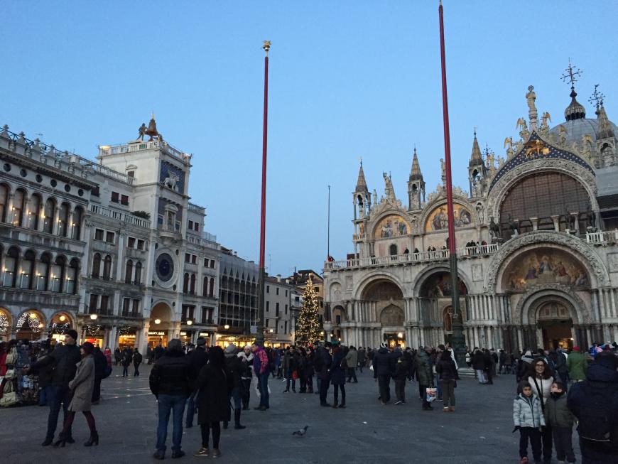 Der Piazza San Marco ist DER Treffpunkt Venedigs.