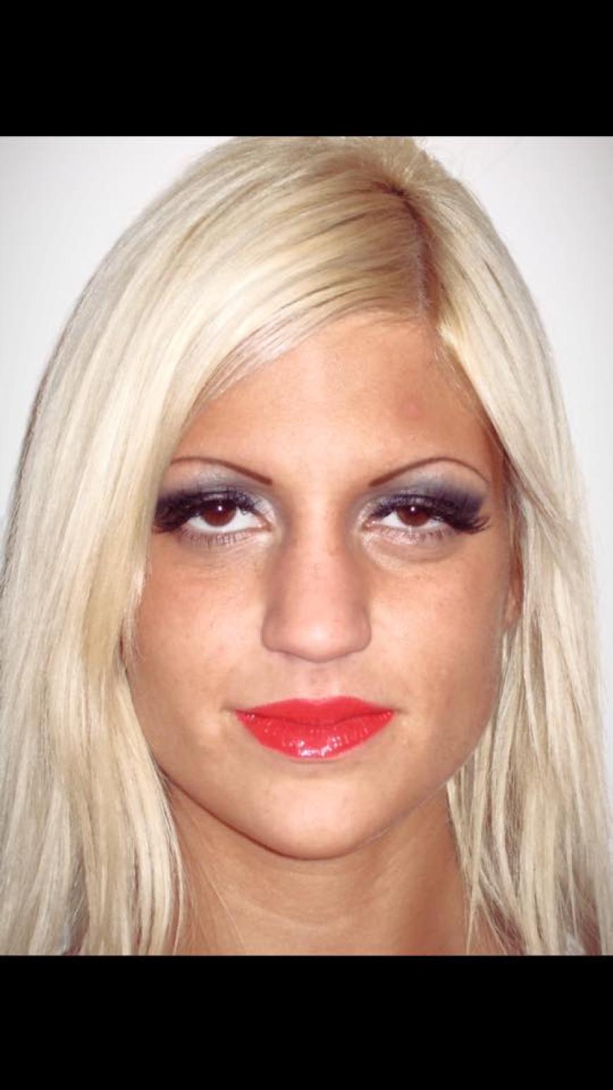 Ja, das ist tatsächlich Sophia Wollersheim - vor ihrem Beauty-OP-Marathon ...