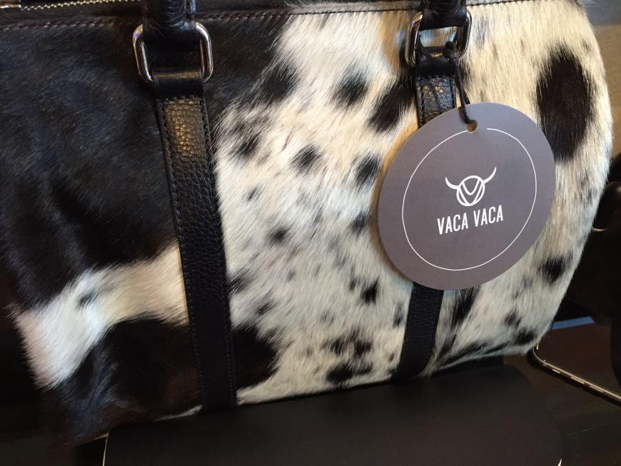 Neues, cooles Taschen-Label: Vaca Vaca. Hier musste ich mir direkt auch eine Clutch mitnehmen :)